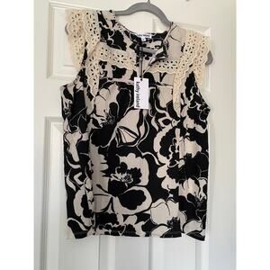 Kathy Ireland Cream/Black Sleeveless top with eyelet lace trim XL NWT